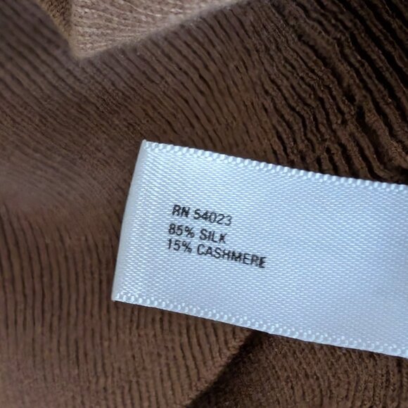 GAP silk and cashmere V-neck button cardigan w/ patch pockets \ Tan \ Size MED - Picture 6 of 6